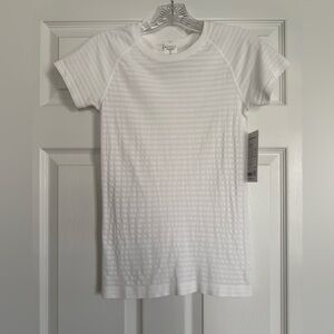 Athleta Momentum Seamless Tee
